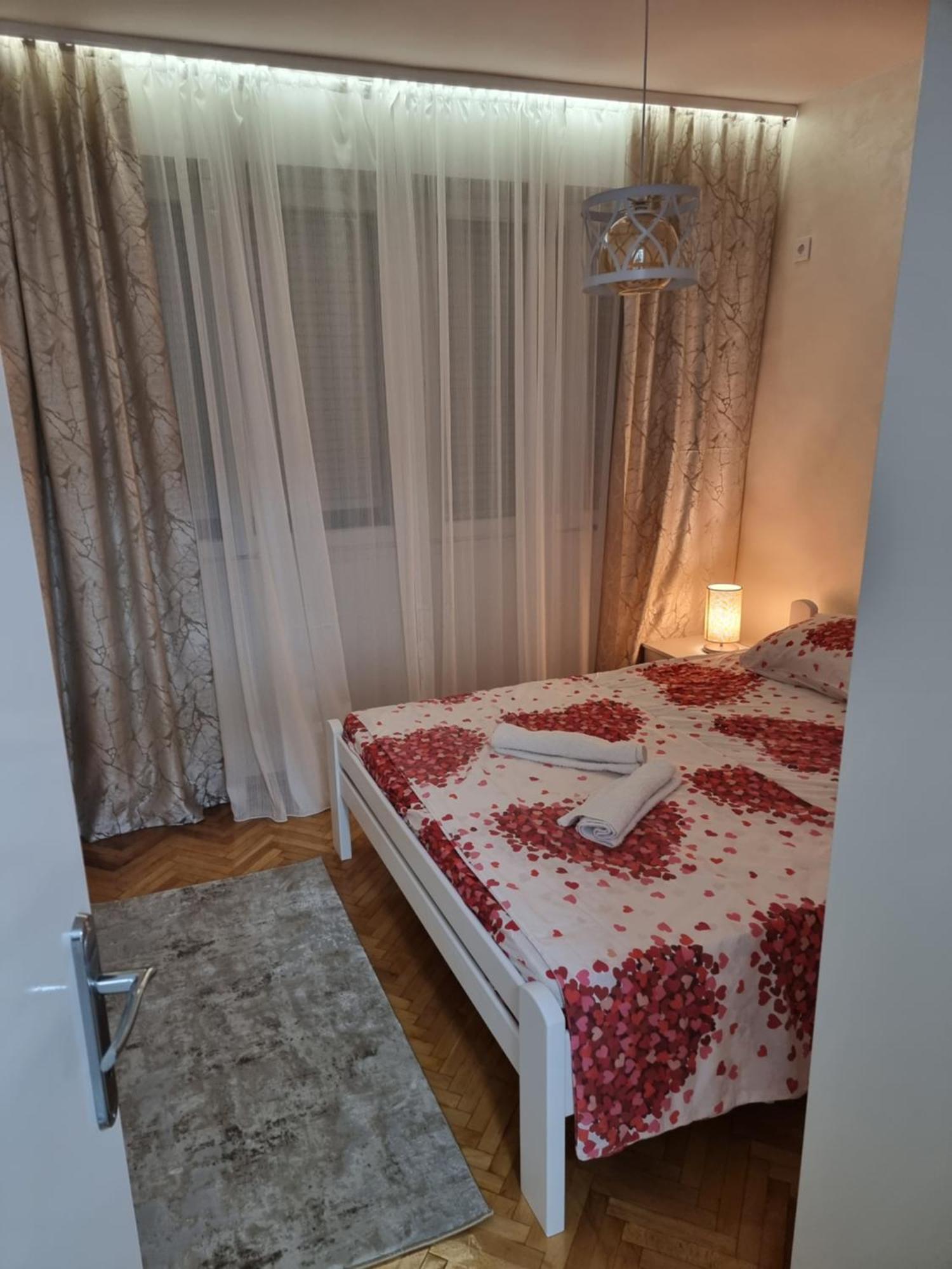 Clock Tower Lux Apartment Podgorica Zewnętrze zdjęcie